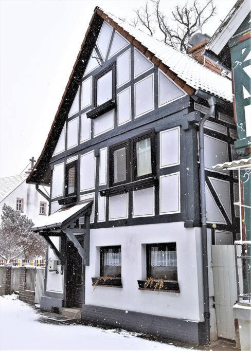 Fachwerkhaus Mitten In Der Altstadt - Ferien In Rotenburg Rotenburg an der Fulda Exterior photo